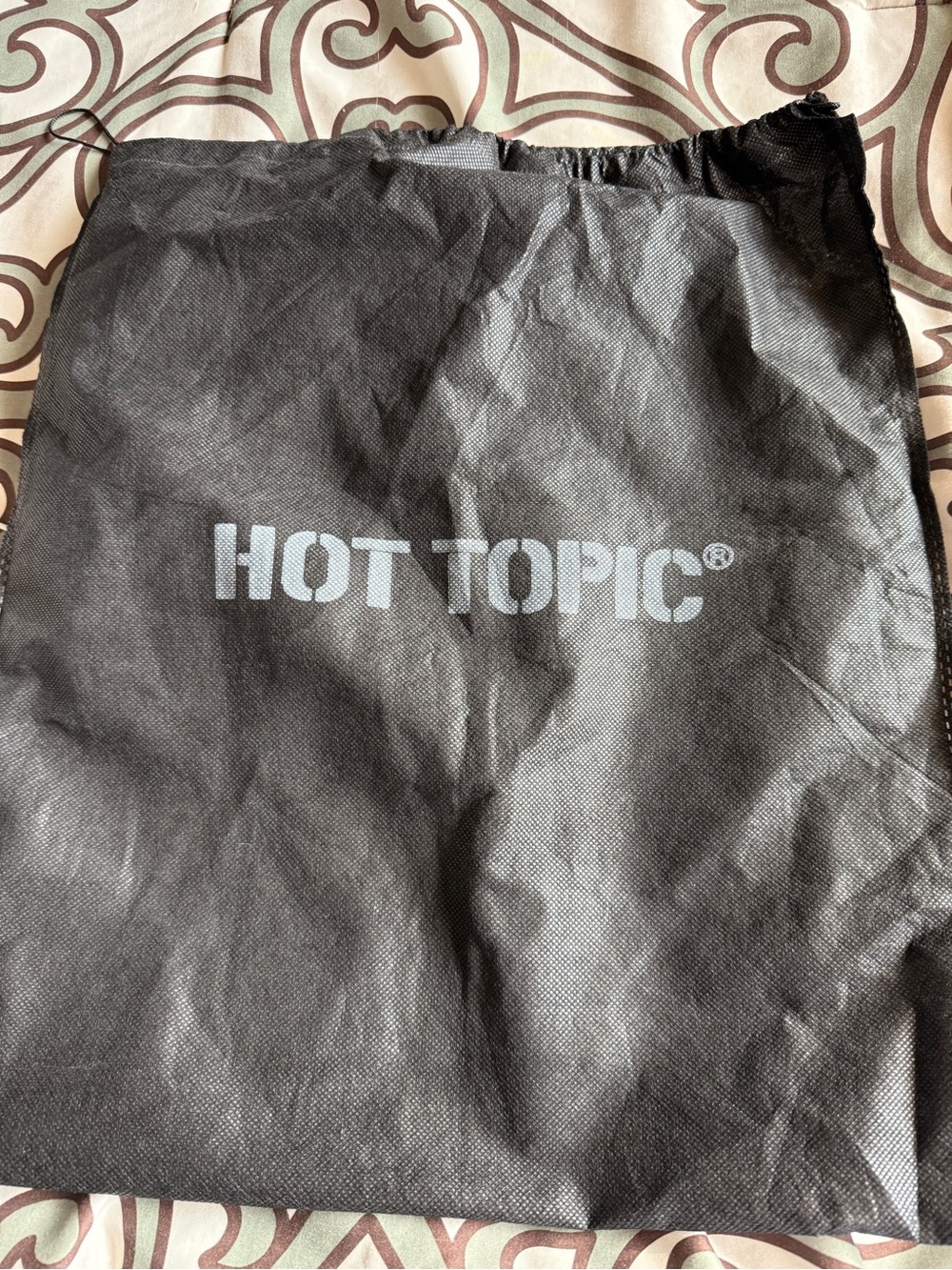 Hot Topic White Glitter Platform Sneakers with Rainbow Sole - Picture 4 of 5